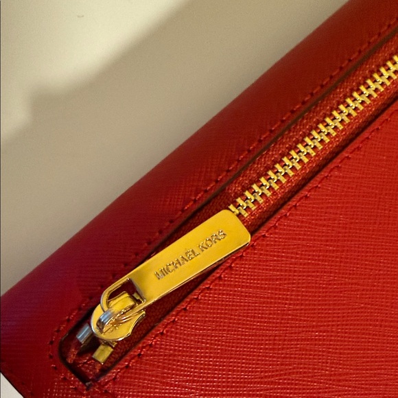 Michael Kors Vibrant Red Wallet - Picture 7 of 10